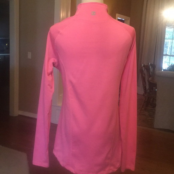 Hind workout top in Medium - Picture 7 of 8